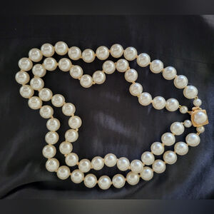 Vintage Faux Pearl Opera Necklace | 18” | Classic Old Hollywood Glam
